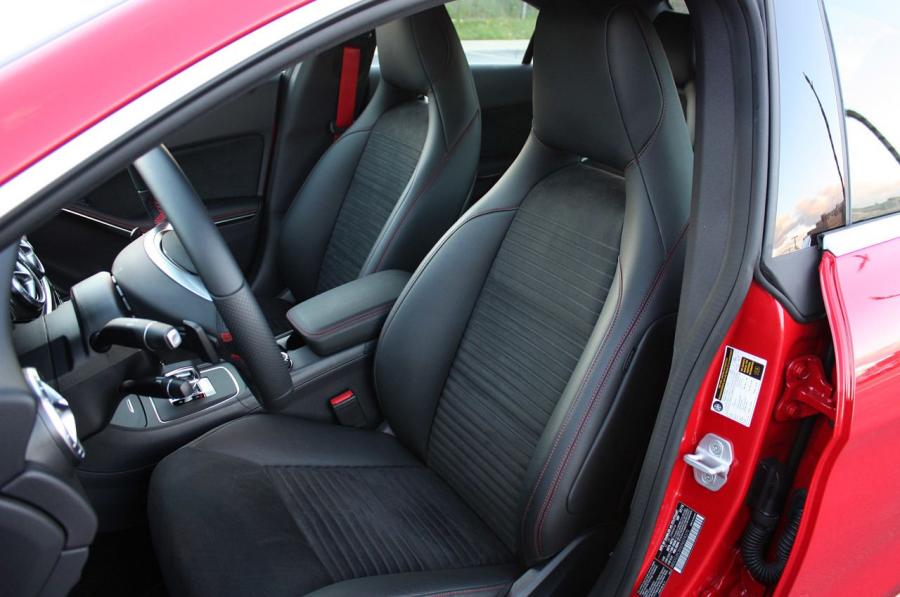  Mercedes-Benz CLA45 AMG 2014 года  (фото 88 из 110)